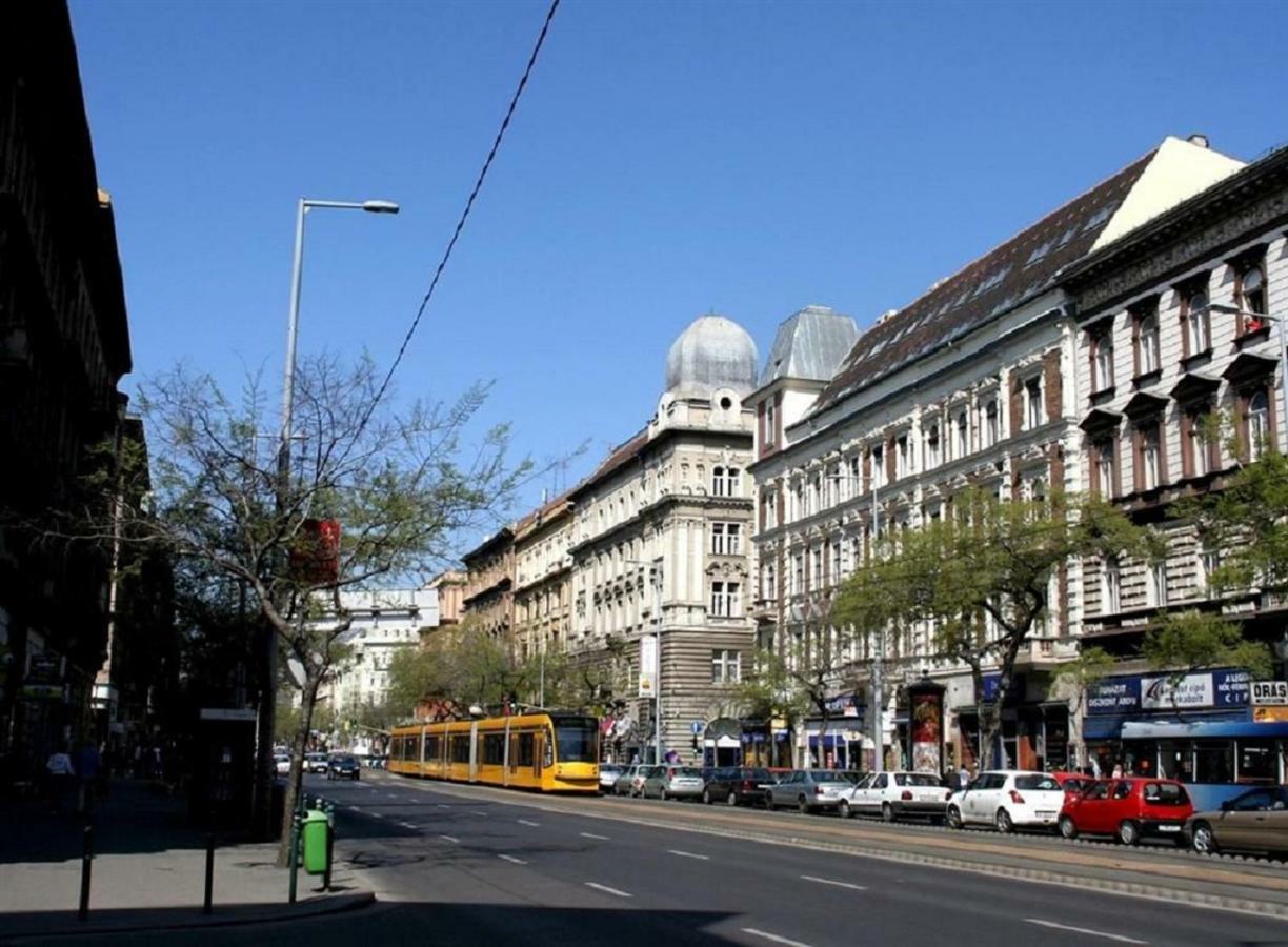 Boutique Residence Jokai - Apartment In The City Center Boedapest Buitenkant foto