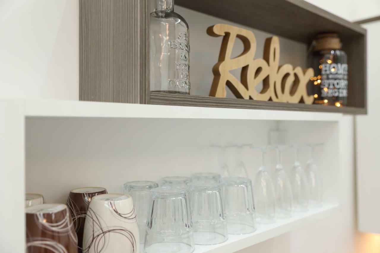 Boutique Residence Jokai - Apartment In The City Center Boedapest Buitenkant foto