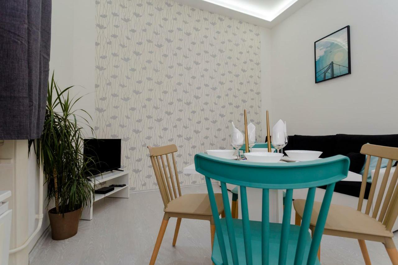 Boutique Residence Jokai - Apartment In The City Center Boedapest Buitenkant foto